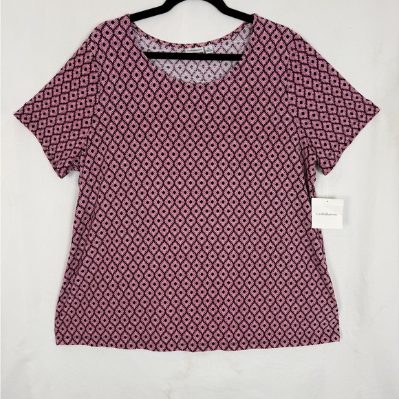 croft & barrow Tops - Croft Barrow NWT 1X tshirt, pink-black, curved hem, crew neck, brand new